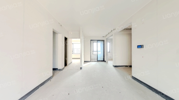 龙湖千山新屿铂曜二手房实景图