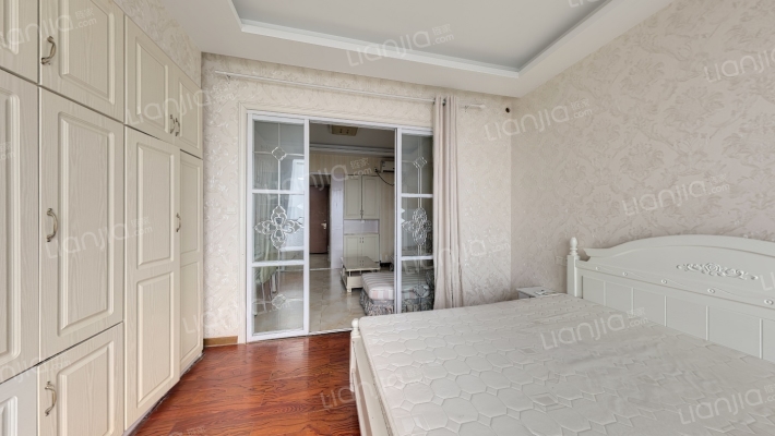 四季广场二手房实景图