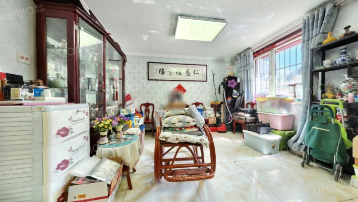 隆曦园B区二手房实景图