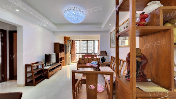 依云上城二手房实景图