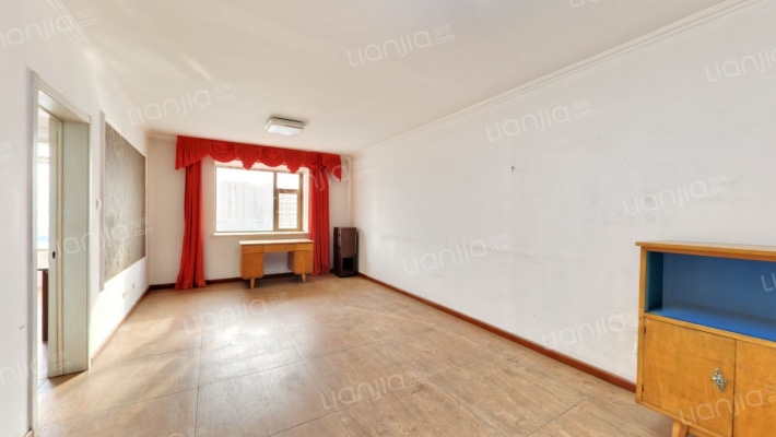 良源小区二手房实景图