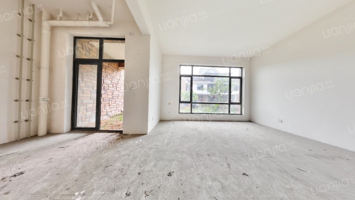 清溪玫瑰园二手房实景图