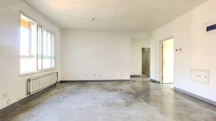 腊山南苑二区二手房实景图