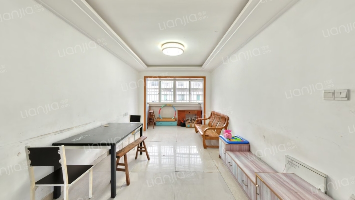 龙景花苑六区二手房实景图