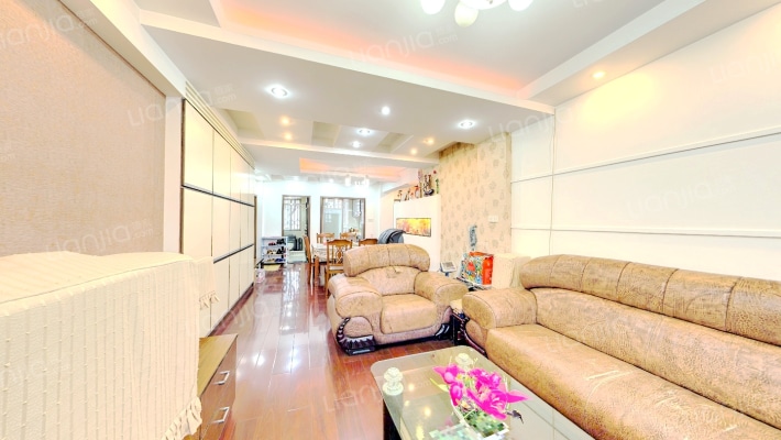 新大世界小区二手房实景图