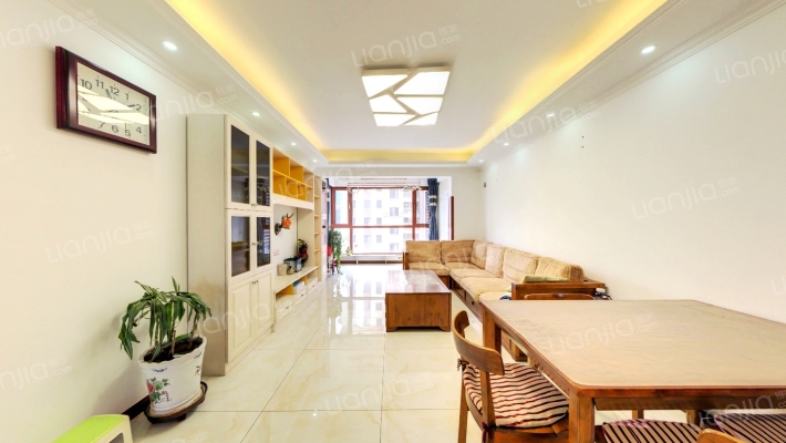 翡翠明珠二手房实景图