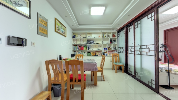 中天润园东区二手房实景图