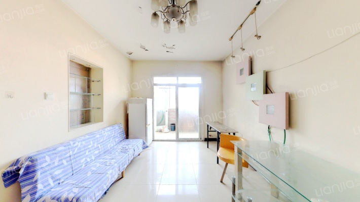 河畔公寓二手房实景图