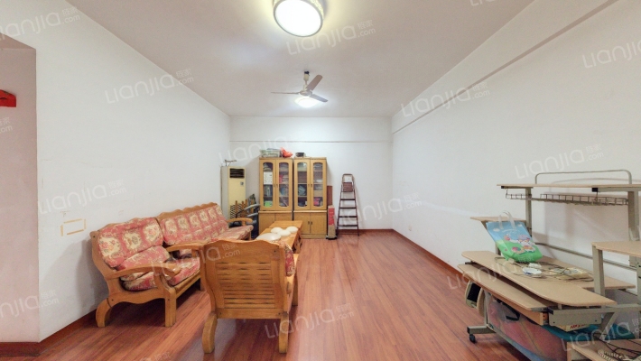 中寰广场二手房实景图