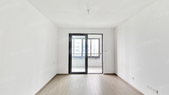 山语春风二手房实景图