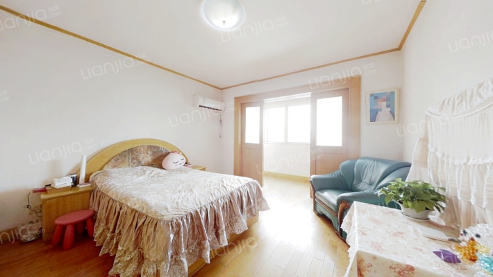 凤凰西街118号二手房实景图