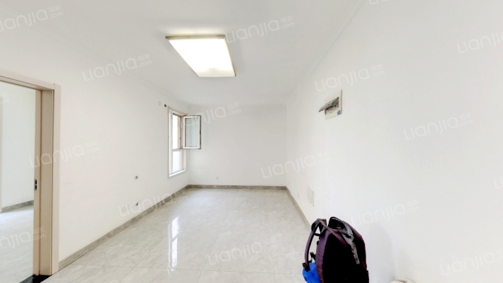 国樾龙城湾A区二手房实景图