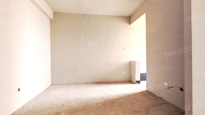 鹏渤新加坡花园二手房实景图