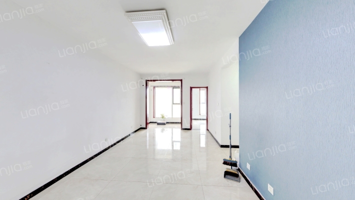 橡嵘湾二手房实景图