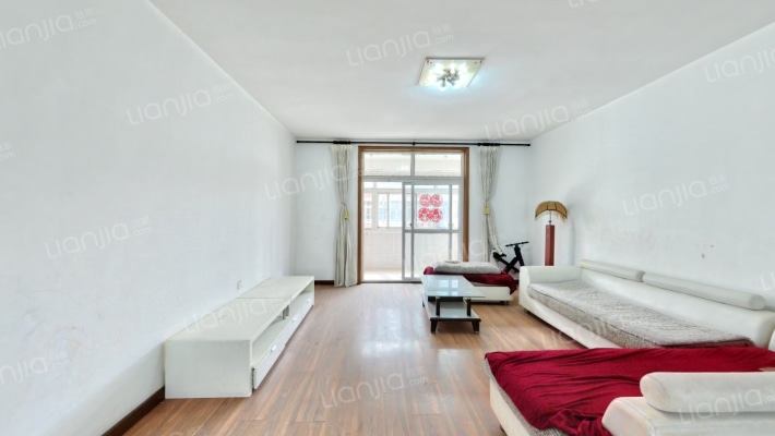 财政局小区二手房实景图