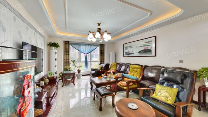 有色铂金城二手房实景图