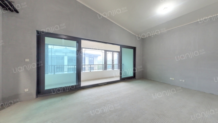 融创国宾雅集二手房实景图