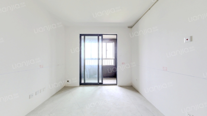 新华公寓祥瑞苑二手房实景图