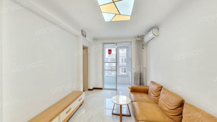 和泰尚东区二手房实景图