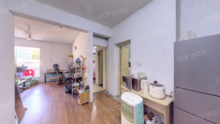 临港新城一期二手房实景图