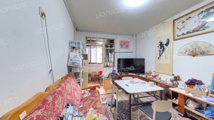 金罗路12号二手房实景图