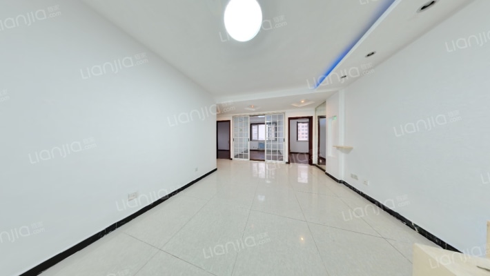 风尚国际公寓二手房实景图