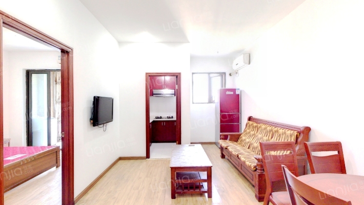 蓝铂公寓二手房实景图