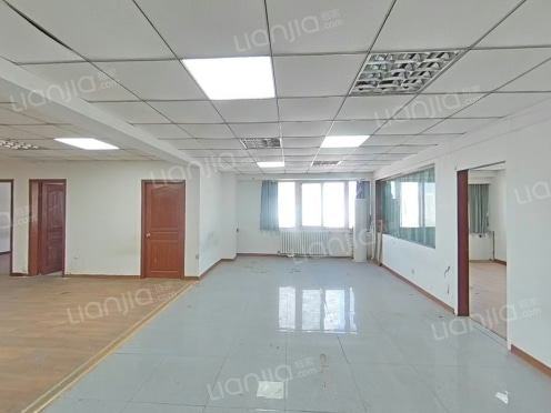 整租·港澳大厦 3室1厅 东/南