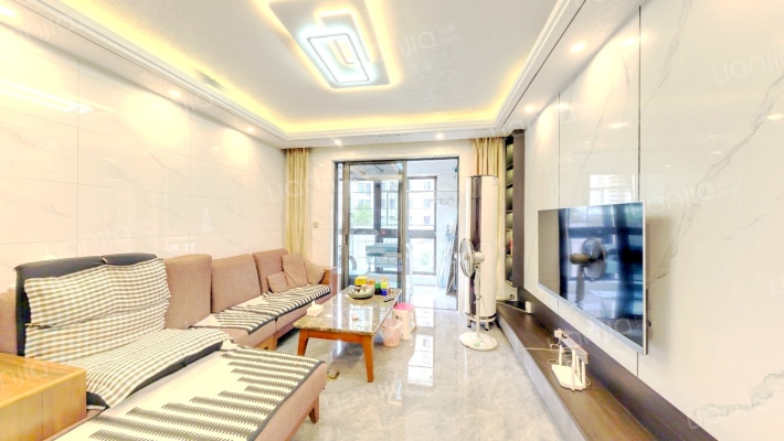 莲花国际C区二手房实景图