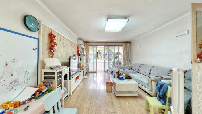 海滨小区二手房实景图