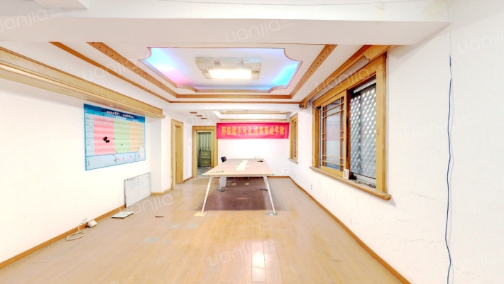 湖畔花园风荷苑二手房实景图