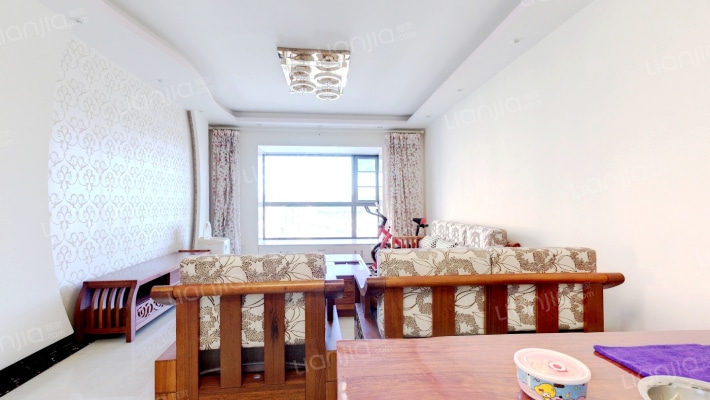 俊发盛唐城C区泰和郡二手房实景图