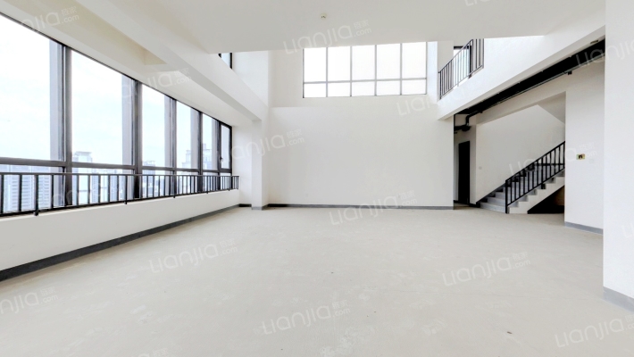 卡地亚花园城蔚蓝轩B区二手房实景图