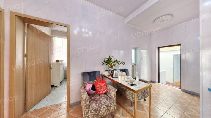 中心巷二手房实景图