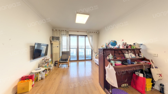 江湾1号悦泷湾二手房实景图