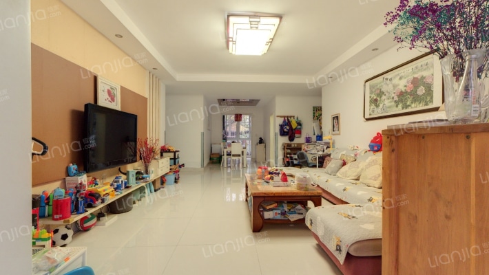 岷江河畔二手房实景图