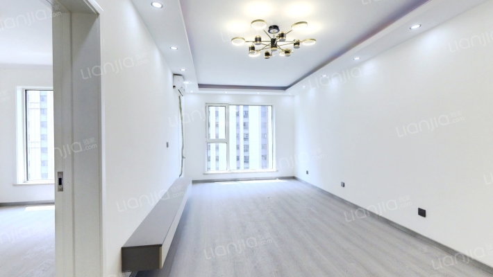 精装修 2居 中层 自住装修 朝南大2居 满二-客厅