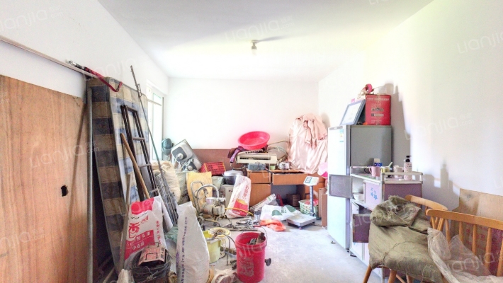 新海家园A区二手房实景图