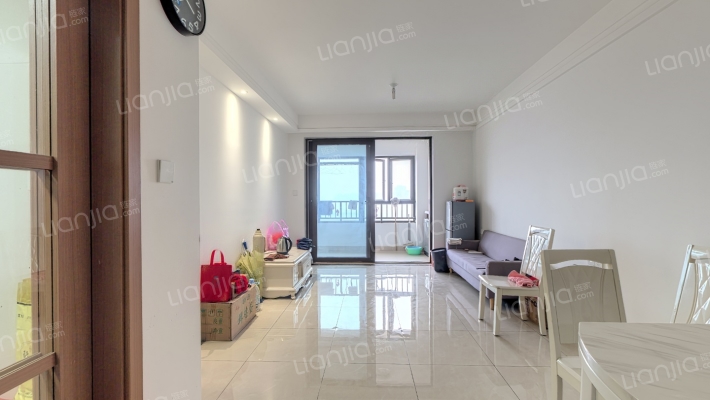 保利柏林之春二手房实景图