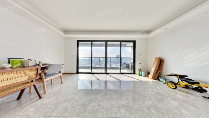 晴翠璟园二手房实景图