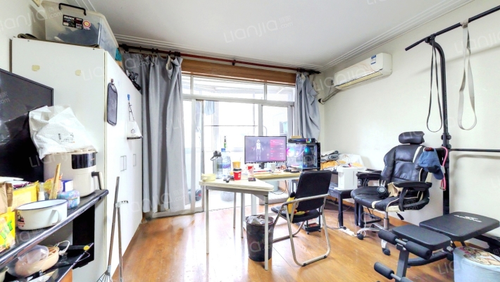 化纤小区二手房实景图