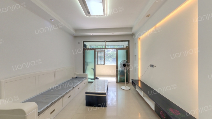 格林春天二手房实景图