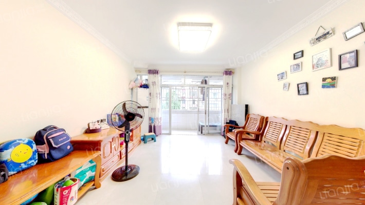 日东花园二手房实景图