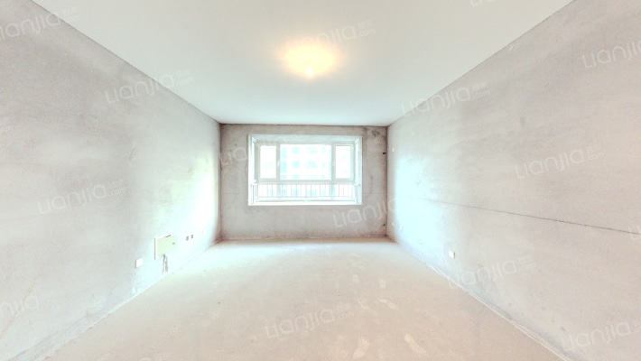 顺通紫辰苑二手房实景图