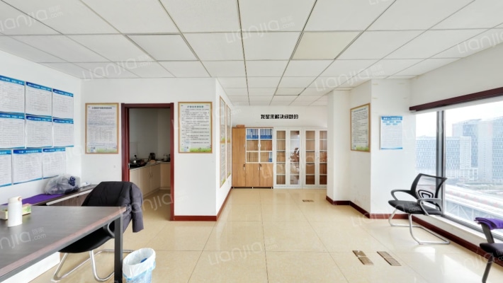 天空之城二手房实景图