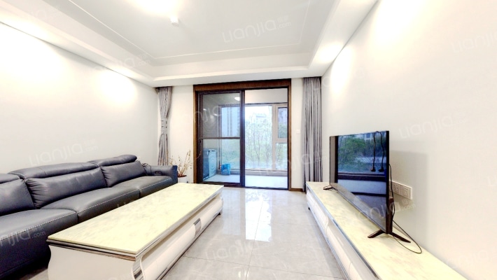 保利军运村二手房实景图