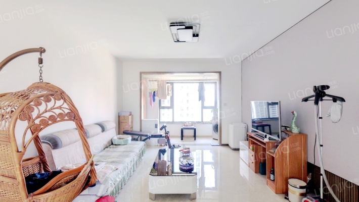 融创中心二手房实景图