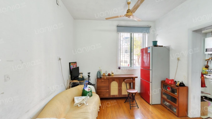 压力机械厂宿舍二手房实景图