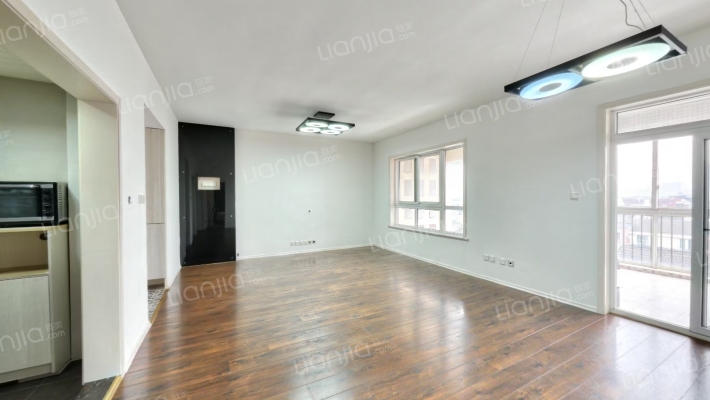 棠湖泊林小镇二手房实景图