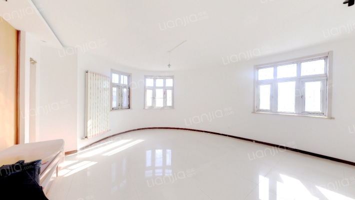 艺术家园二手房实景图